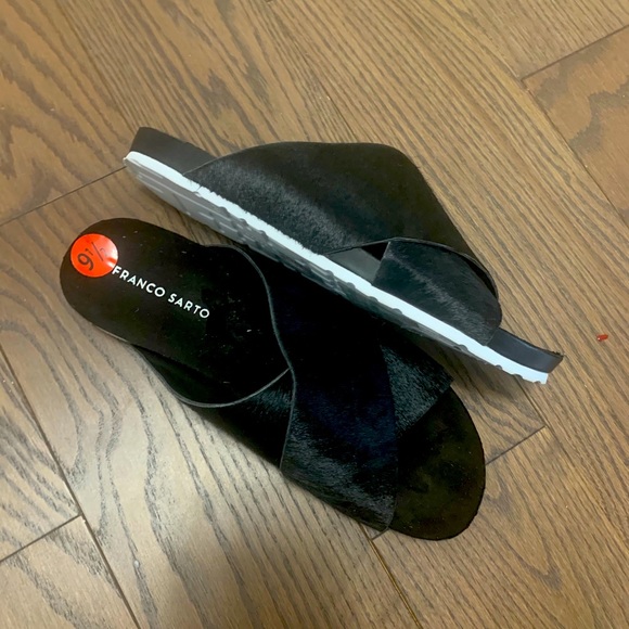 NEW Hair cross cross slippers - Picture 2 of 3